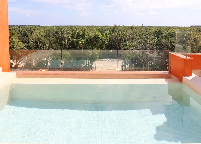 Luxury Penthouse, Private Pool, King Apartment *
