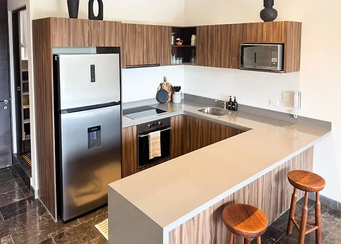 Luxury Penthouse, Private Pool, King Apartment