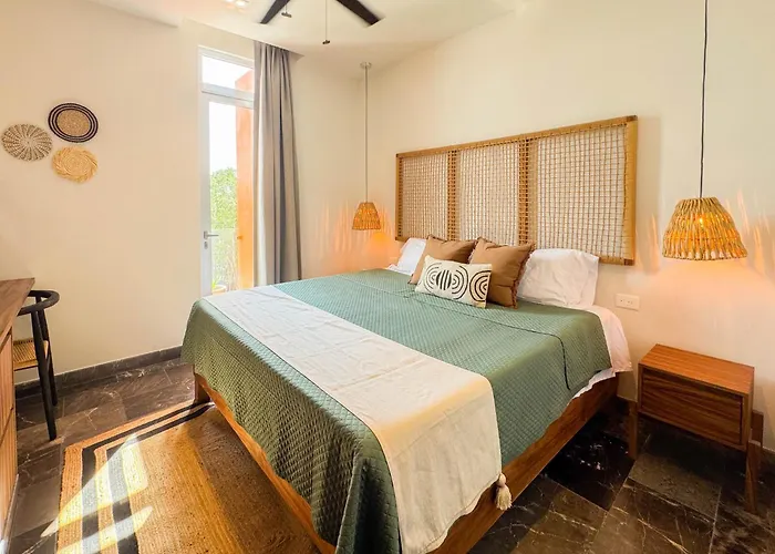 Luxury Penthouse, Private Pool, King Apartment